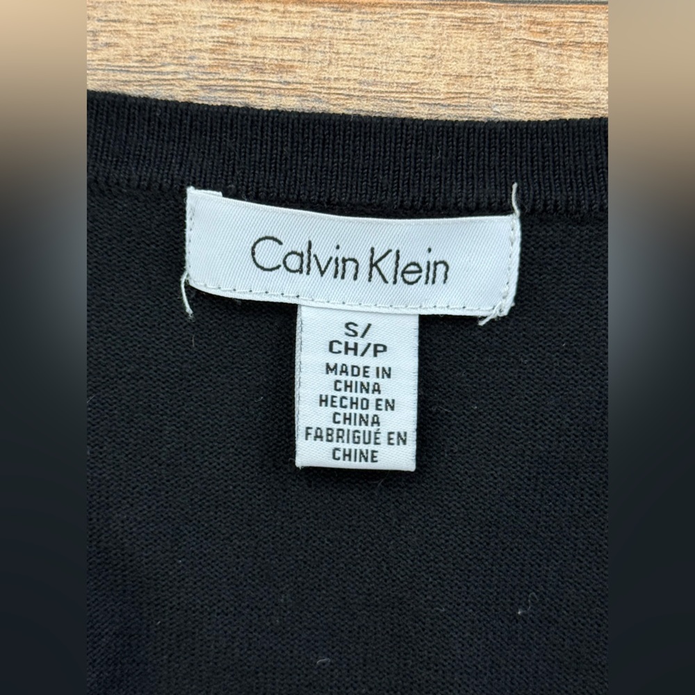 Calvin Klein Women's Size Small, Elegant Ruffle Cuff Cardigan Button Sweater - Picture 12 of 13